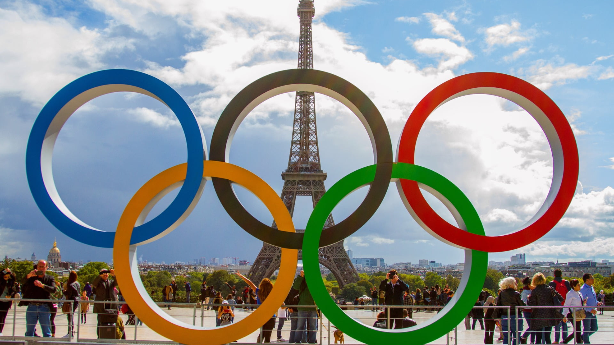 Le-groupe-LVMH-et-le-ministere-des-sports-philippe-servent-pour les JO de Paris 2024