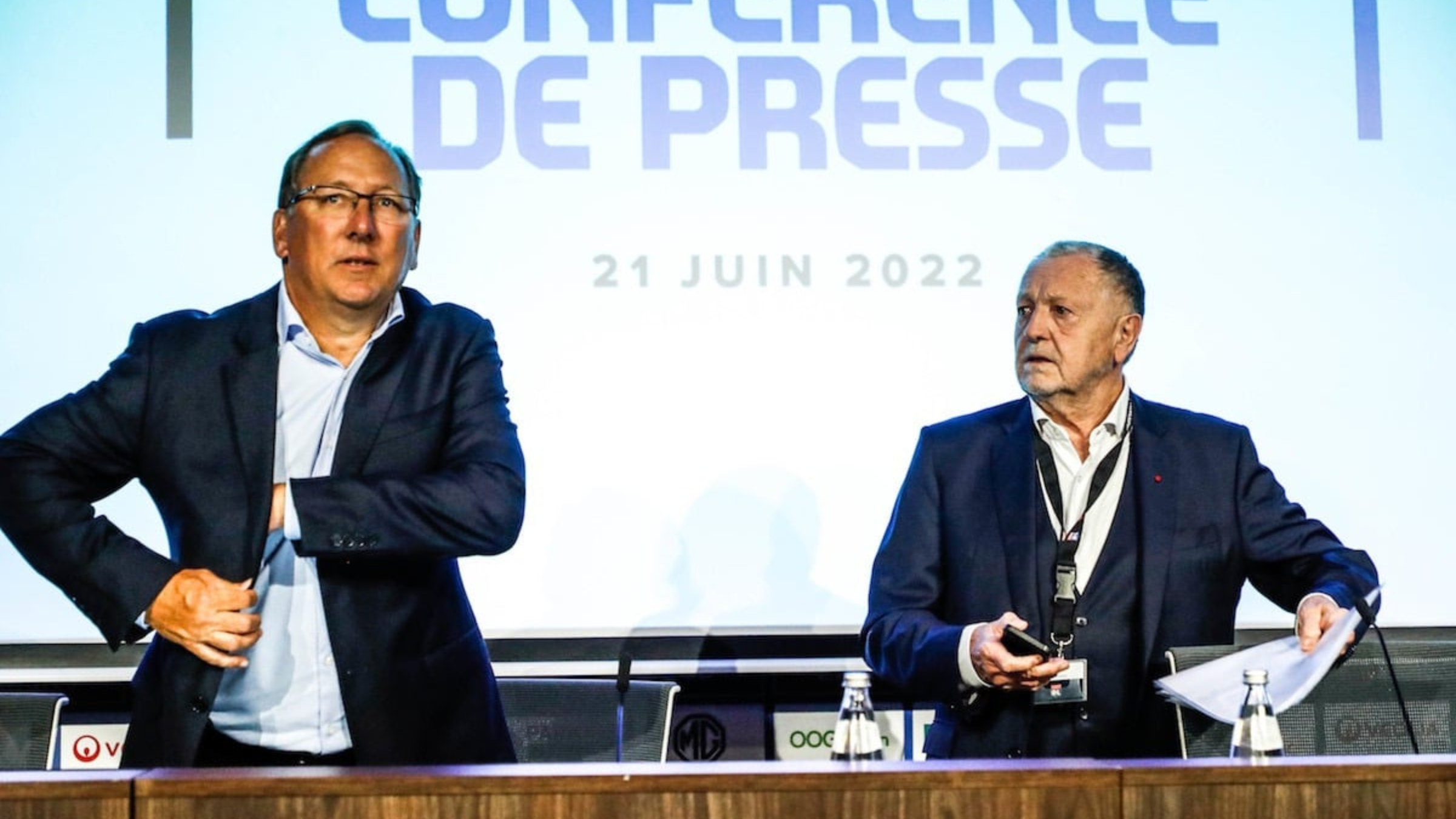 Jean-Michel Aulas s'en prend encore à Textor et fait saisir les comptes du club !