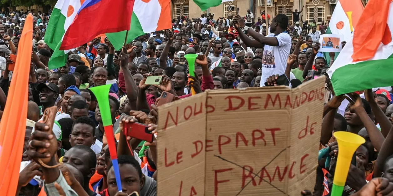 L'ambassadeur de France au Niger a finalement quitté le pays, après des semaines de tensions