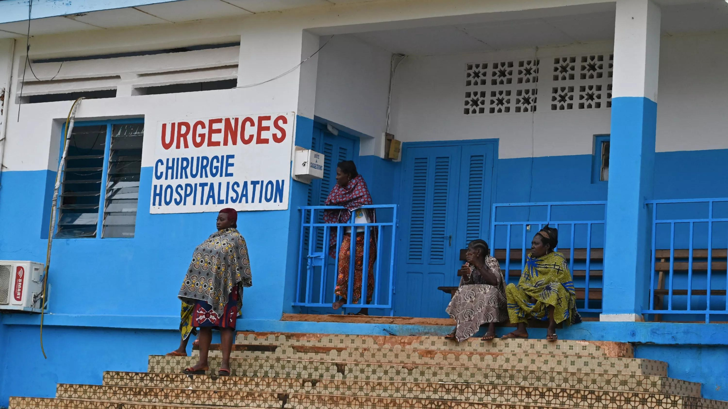 Une mystérieuse maladie inquiète après plusieurs décès et hospitalisations