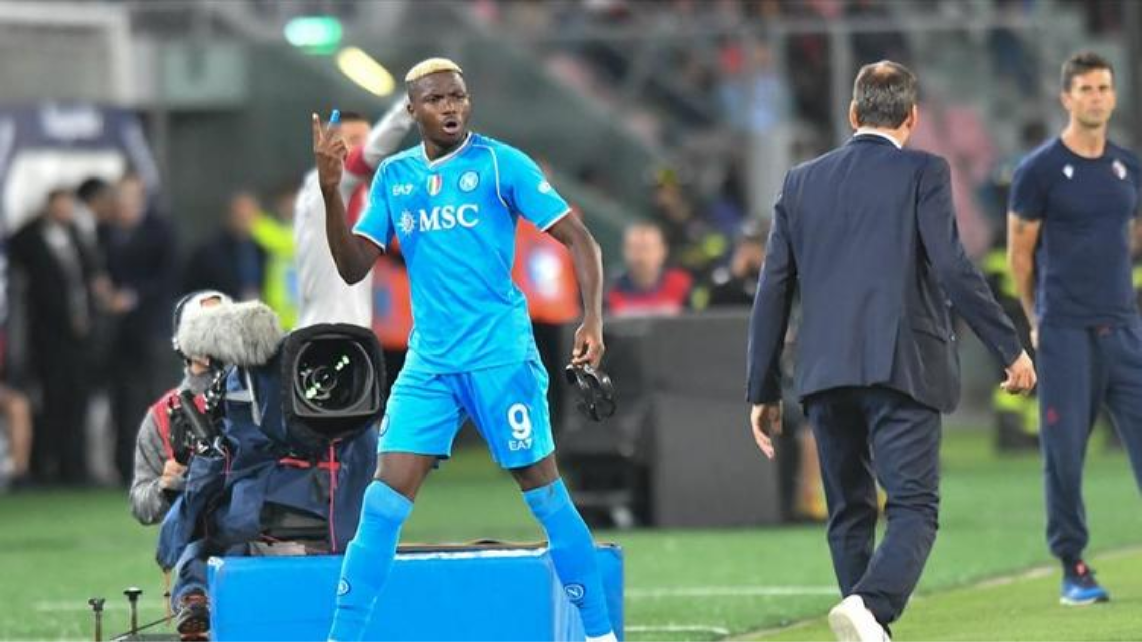 Le torchon brûle entre Victor Osimhen et Naples