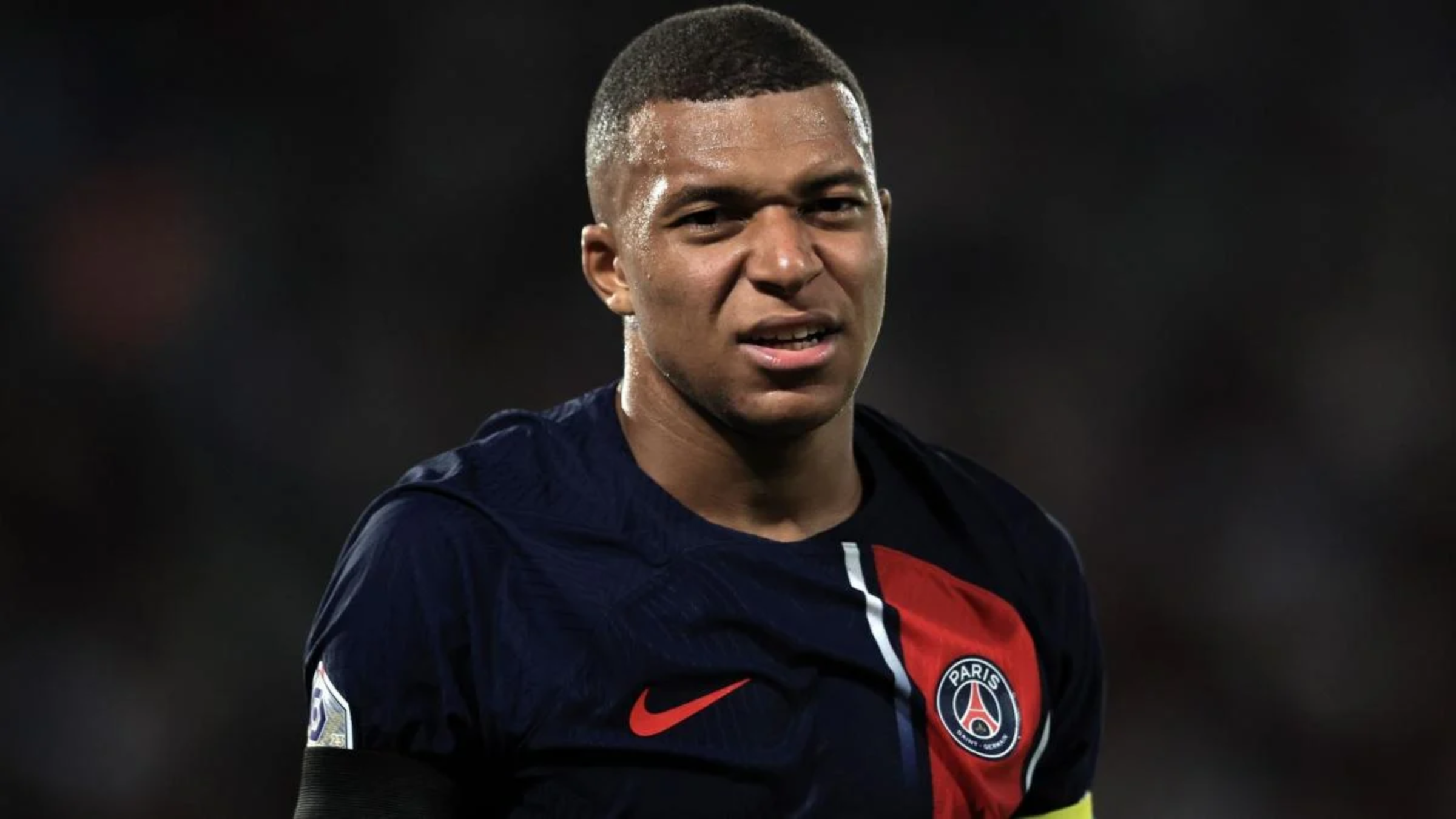 PSG : la presse anglaise se régale sur Kylian Mbappé