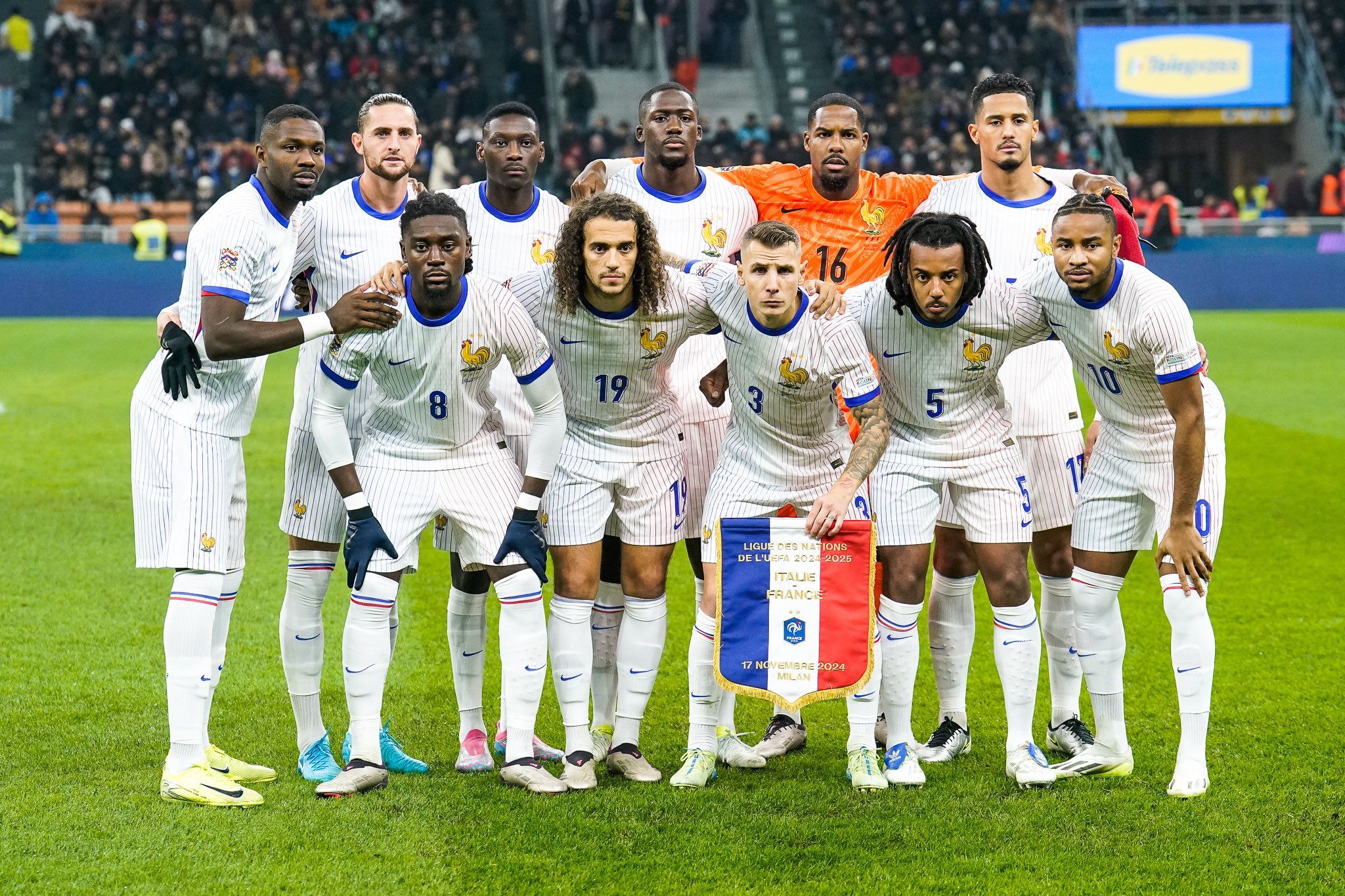 lequipe-de-France-de-Football-sera-telle-la-premiere-au-classement-FIFA-cette-annee.jpeg